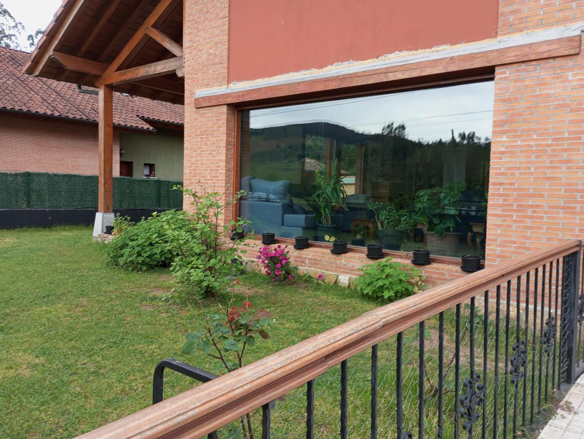La Casa Malvarrosa Ampuero Kültér fotó